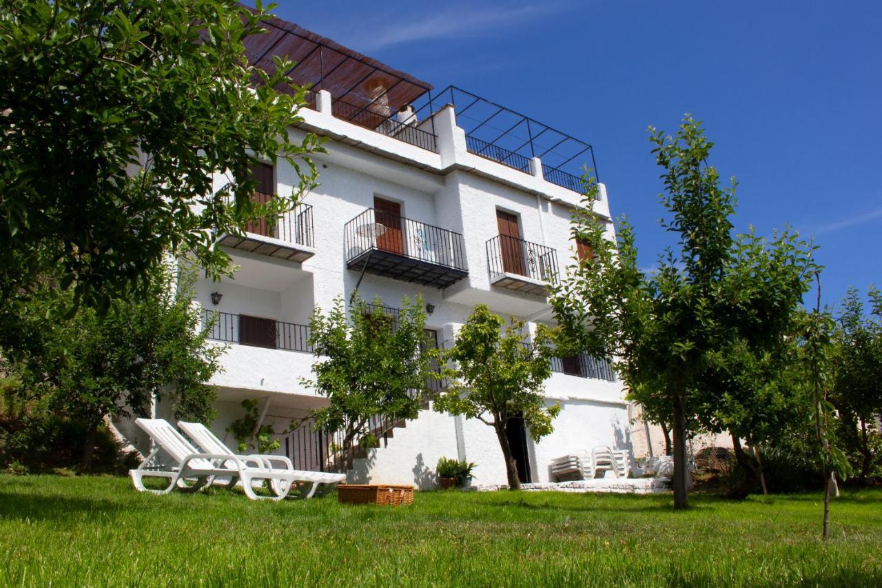 Puerta Bubion Apartamentos Luaran gambar