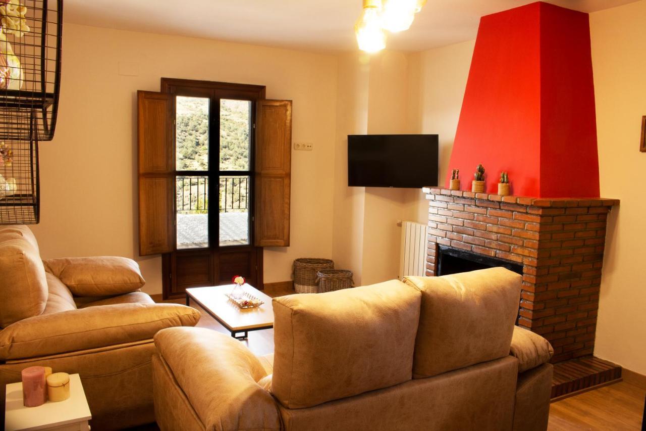 Puerta Bubion Apartamentos Luaran gambar
