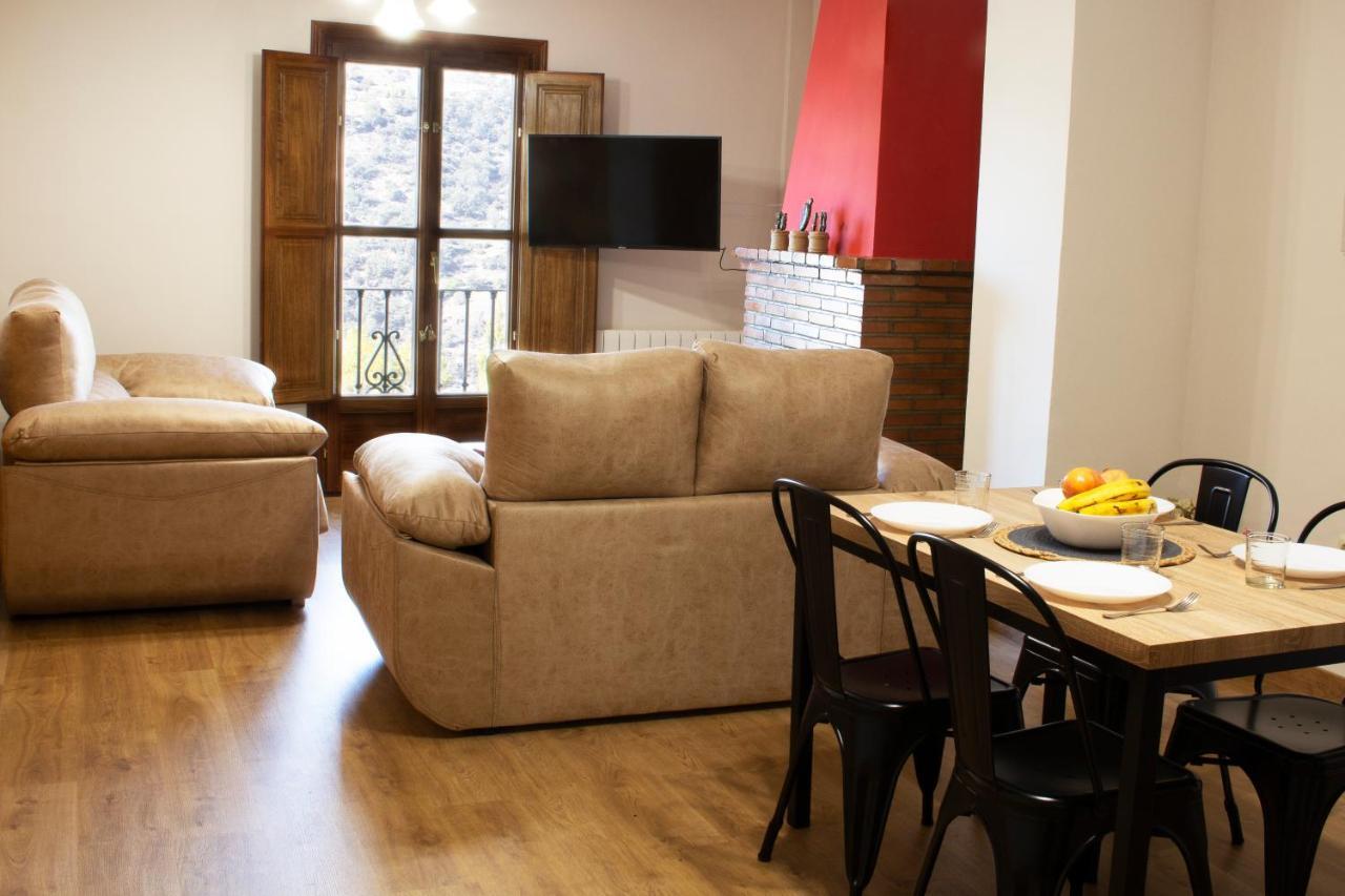 Puerta Bubion Apartamentos Luaran gambar