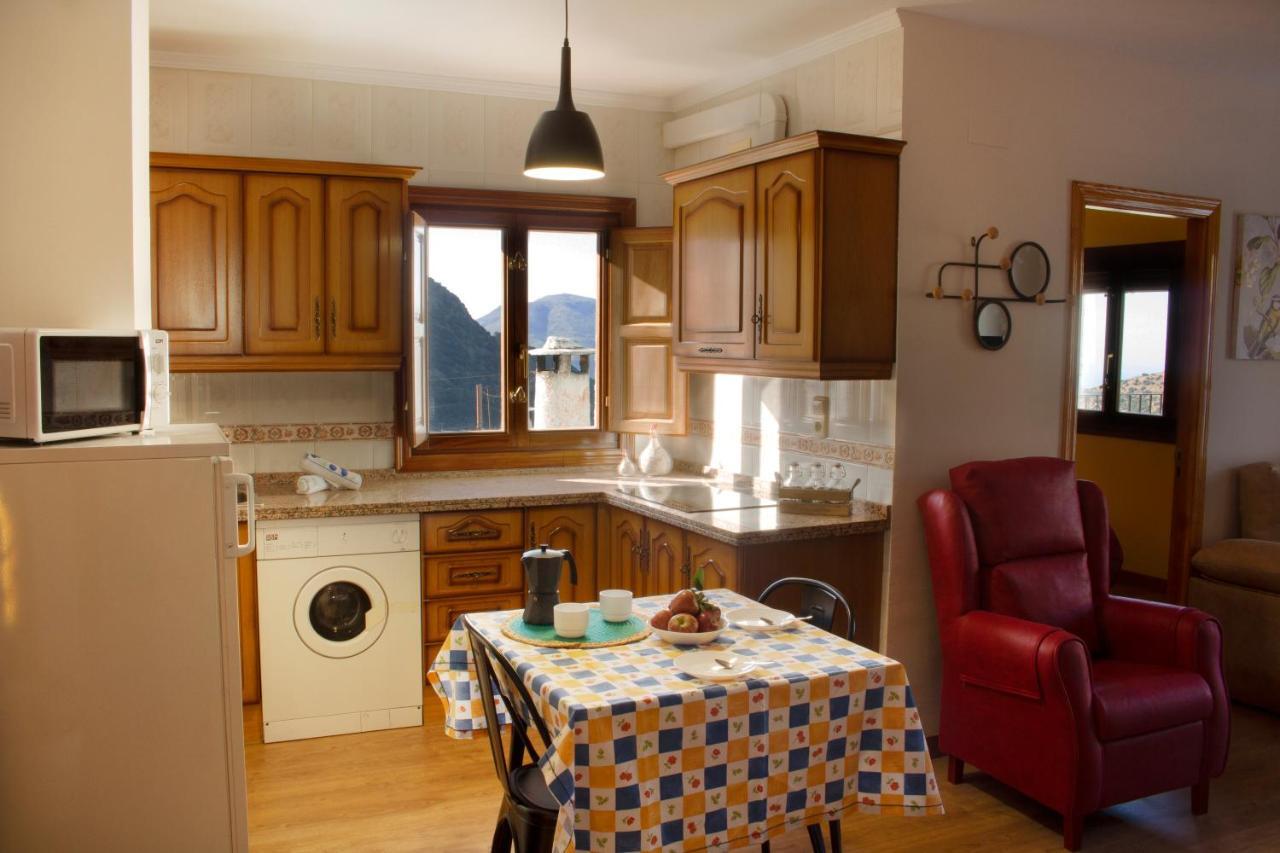 Puerta Bubion Apartamentos Luaran gambar