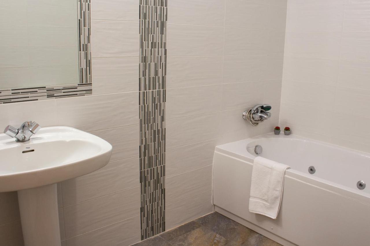 Puerta Bubion Apartamentos Luaran gambar